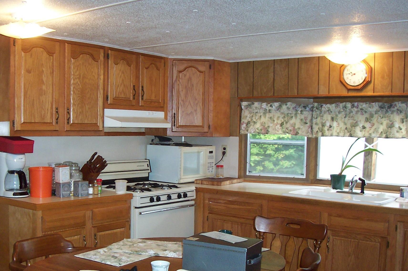 991 Miller Road Alanson, MI 49706 - Photo 5 of 20 Gallery Image 5