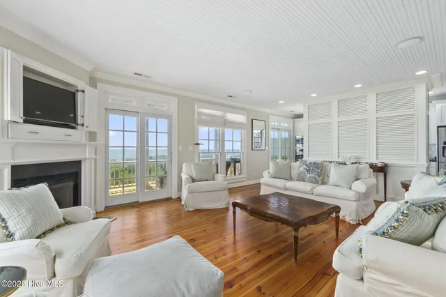 $2,550,000 | 125 Roosevelt Drive, Pine Knoll Shores, NC 28512