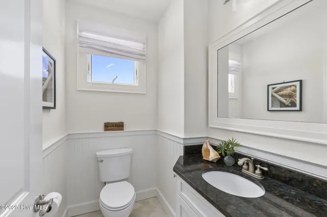 $2,550,000 | 125 Roosevelt Drive, Pine Knoll Shores, NC 28512