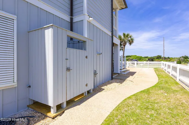 $2,550,000 | 125 Roosevelt Drive, Pine Knoll Shores, NC 28512