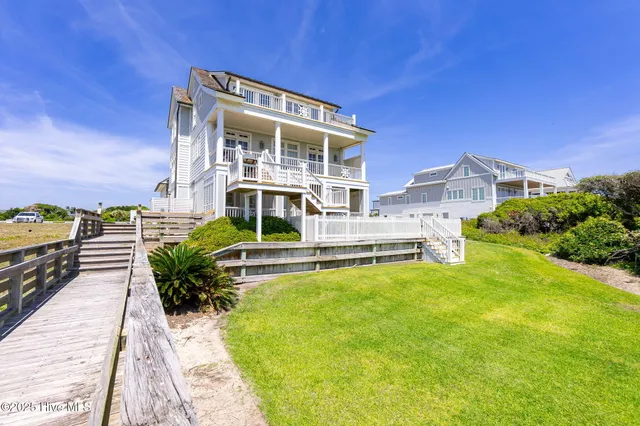 $2,550,000 | 125 Roosevelt Drive, Pine Knoll Shores, NC 28512