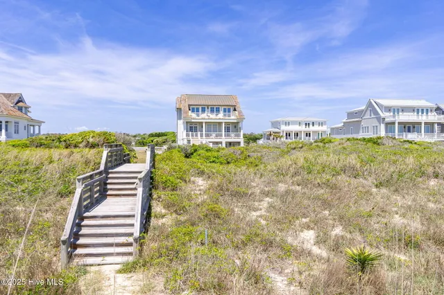 $2,550,000 | 125 Roosevelt Drive, Pine Knoll Shores, NC 28512