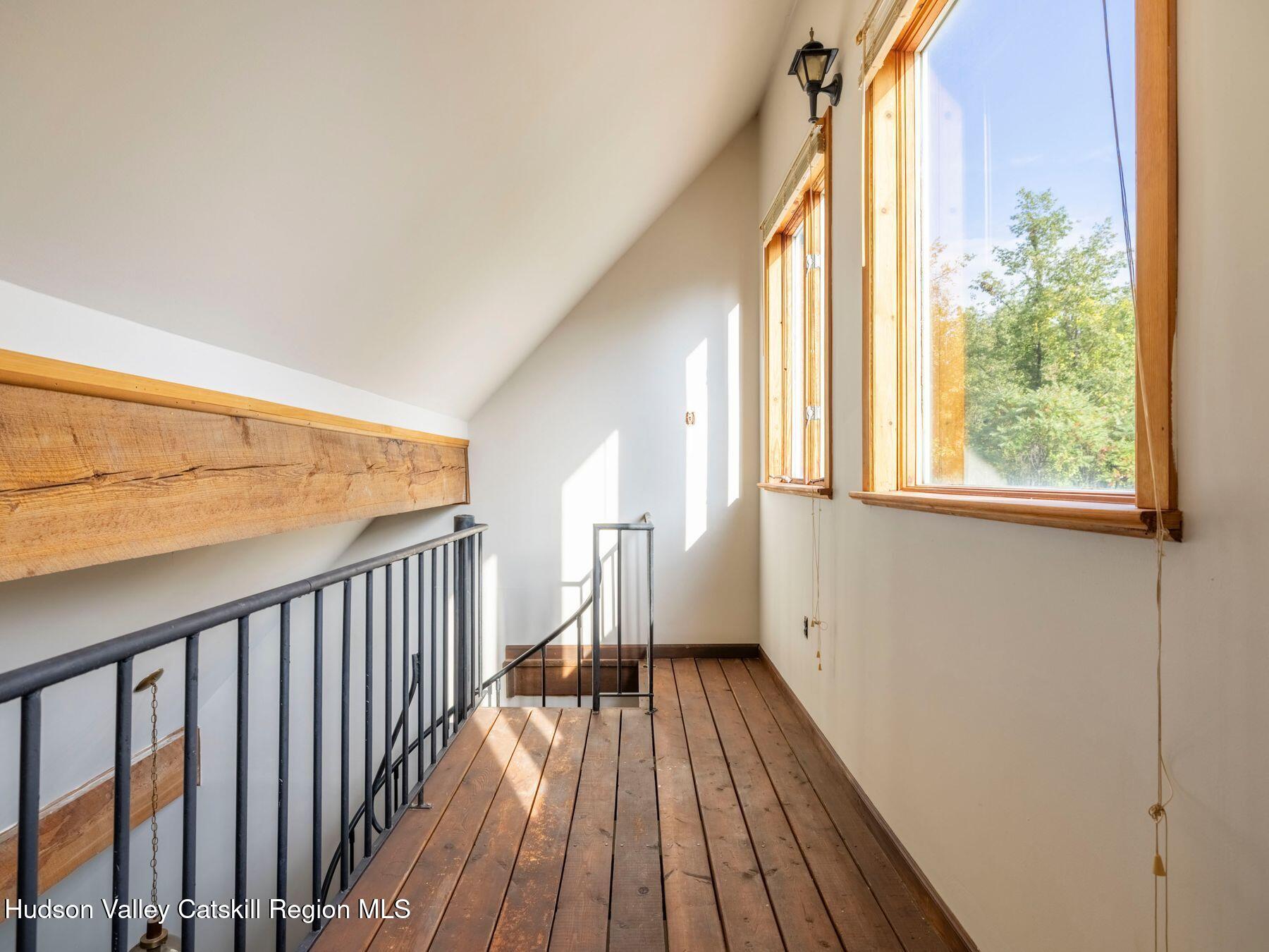 33 Reservoir Road Marlboro, NY 12542 - Photo 17 of 52 photo_online_017