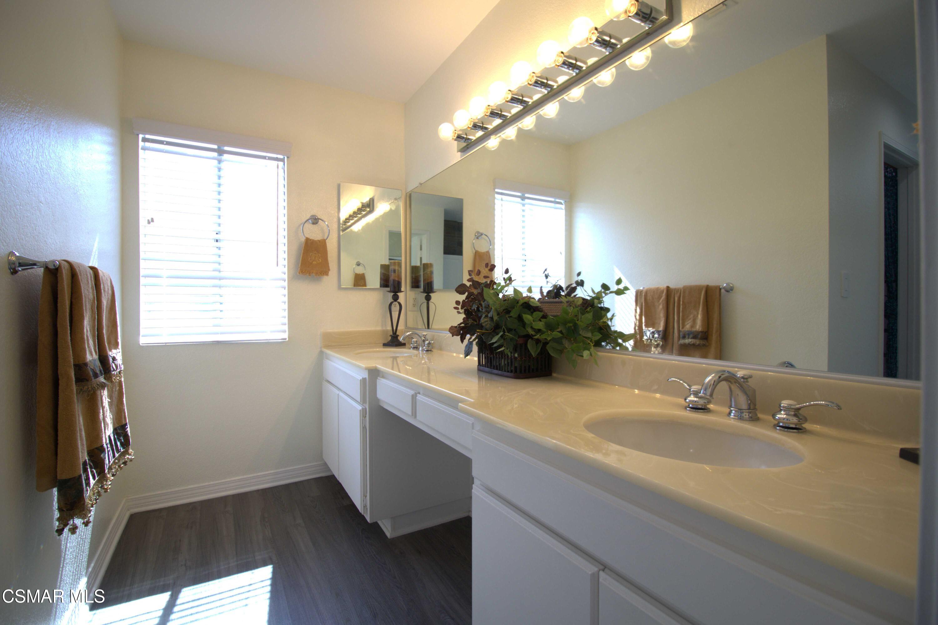 1962 Rory Lane, Unit 1 Simi Valley, CA 93063 - Photo 21 of 42 Rory photo bathroom