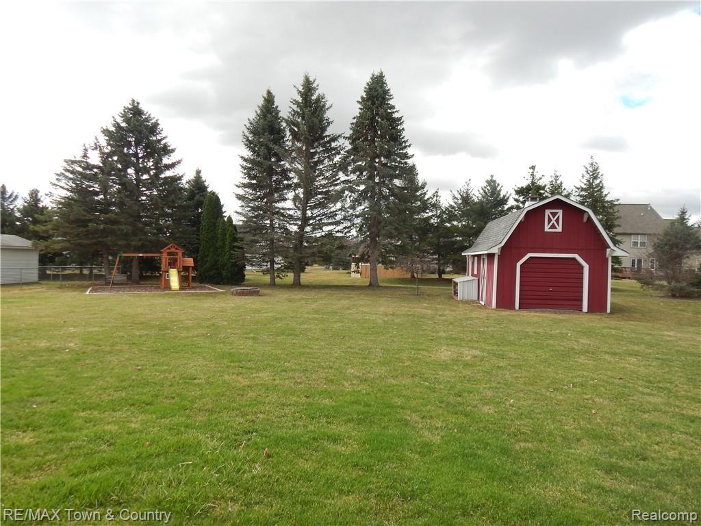 8111 Carpenter Road Flushing, MI 48433 - Photo 40 of 44