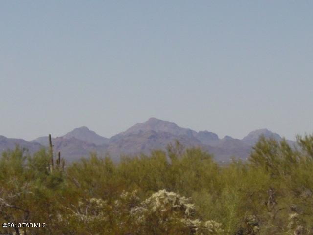 5201 North Lak A Yucca Road Tucson, AZ 85743 - Photo 5 of 19 a view of a city with mountain