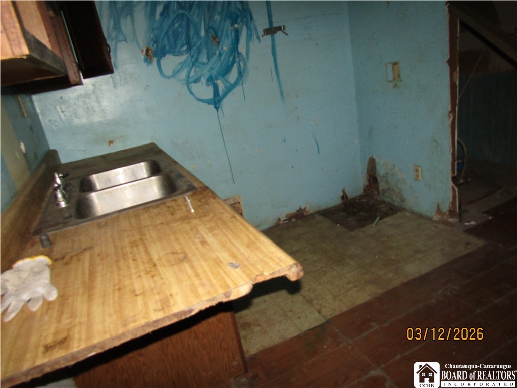 124 West Green Street Olean, NY 14760 - Photo 2 of 5