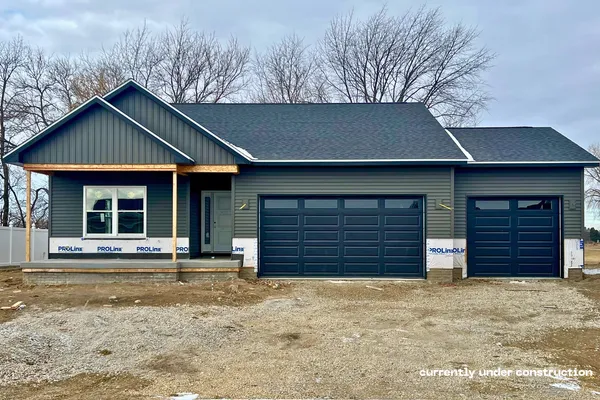 $437,000 | 1210 Eagle's Crest Drive, Davenport, IA 52804
