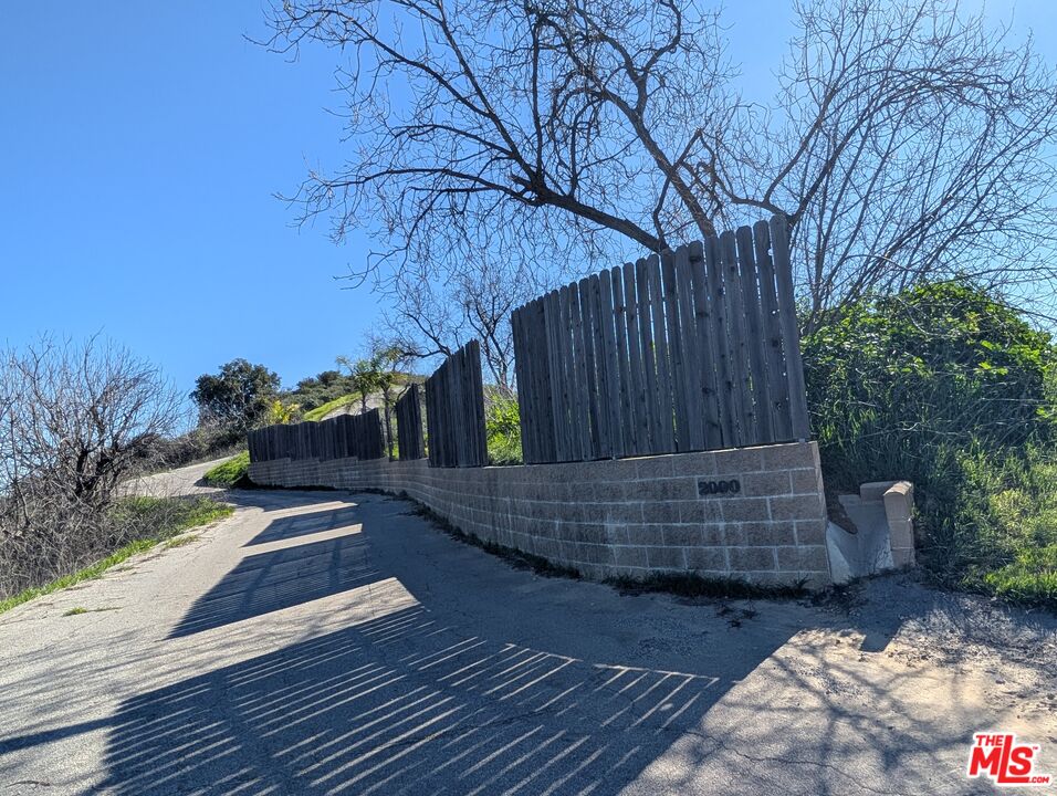 2000 Corsham Road Topanga, CA 90290 - Photo 6 of 29 a view of outdoor space with wooden floor and a fire pit