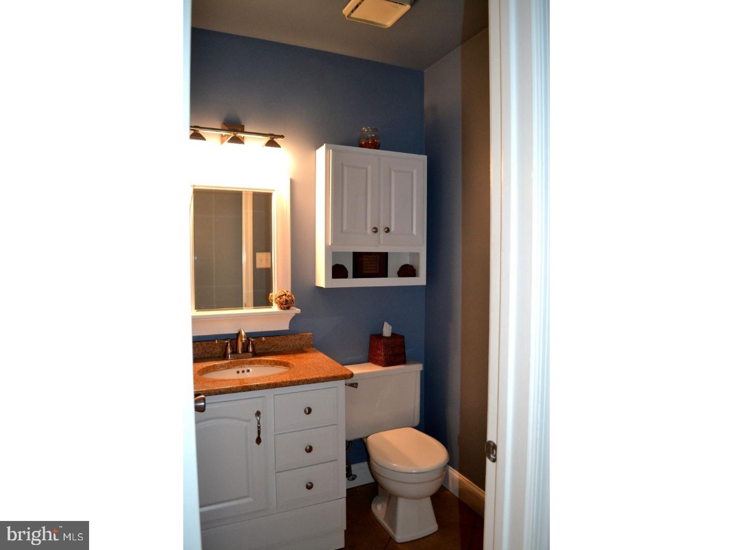 4508 Farming Ridge Boulevard Reading, PA 19606 - Photo 22 of 25 Bathroom