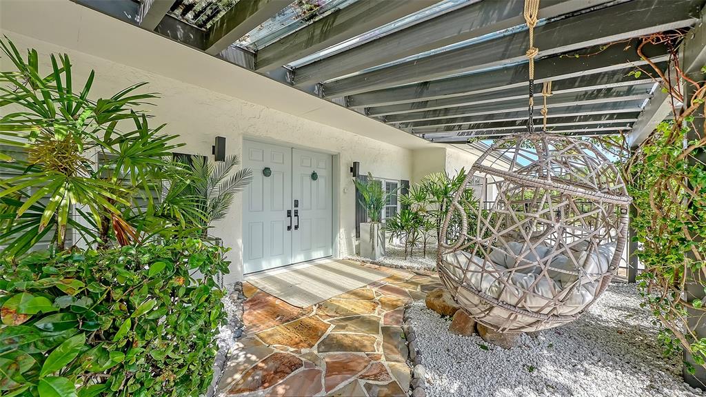 3624 South Lockwood Ridge Road Sarasota, FL 34239 - Photo 2 of 53 Gallery Image 2