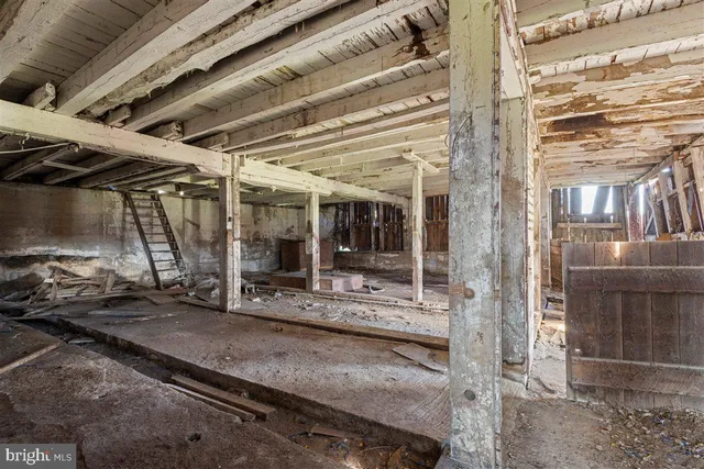 a storage room with washer and dryer