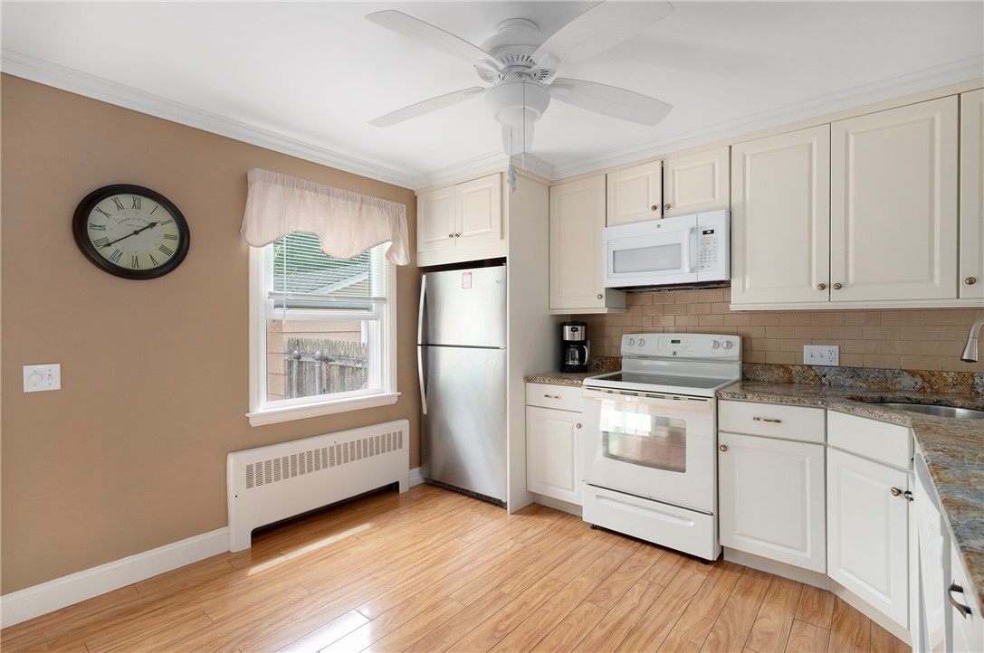 3 Barbara Street Newport, RI 02840 - Photo 11 of 47