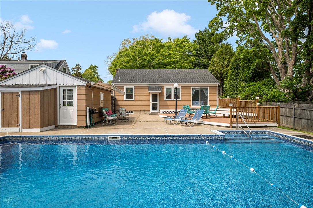 3 Barbara Street Newport, RI 02840 - Photo 36 of 47