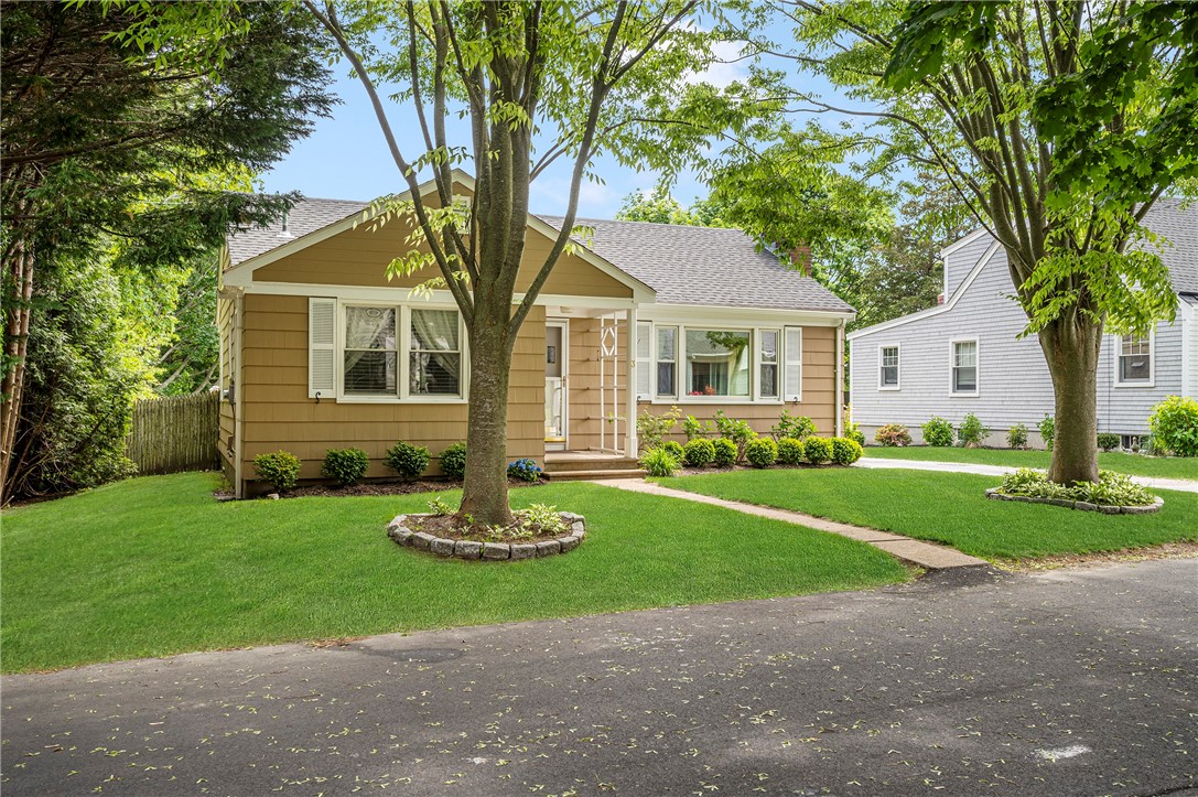 3 Barbara Street Newport, RI 02840 - Photo 43 of 47
