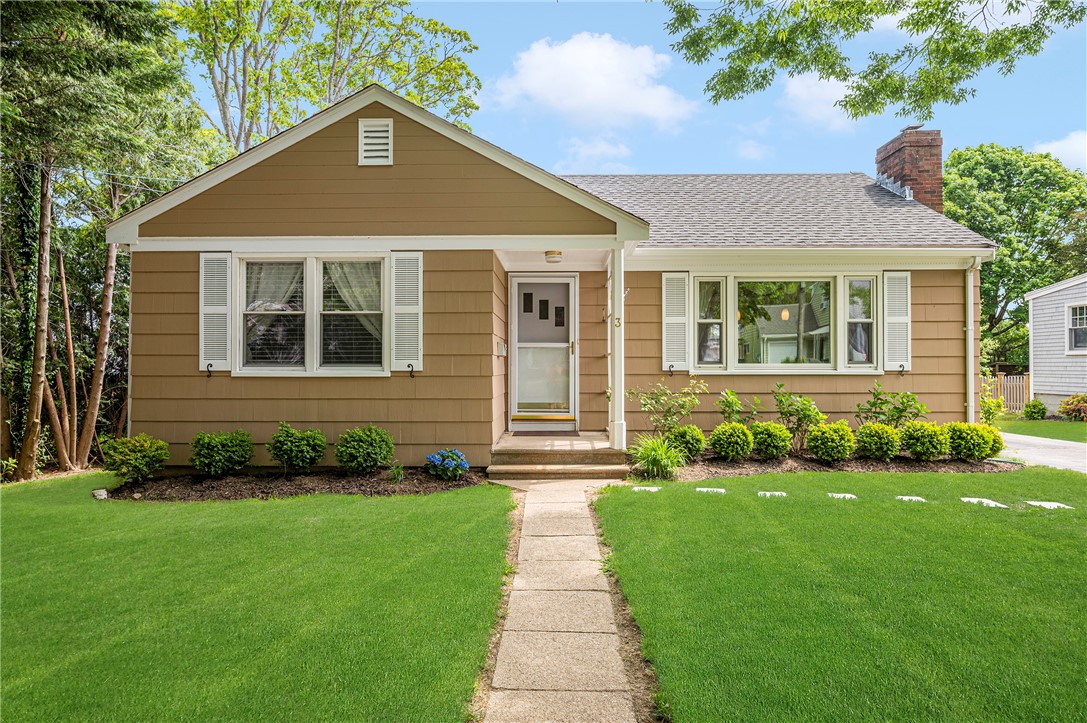 3 Barbara Street Newport, RI 02840 - Photo 44 of 47