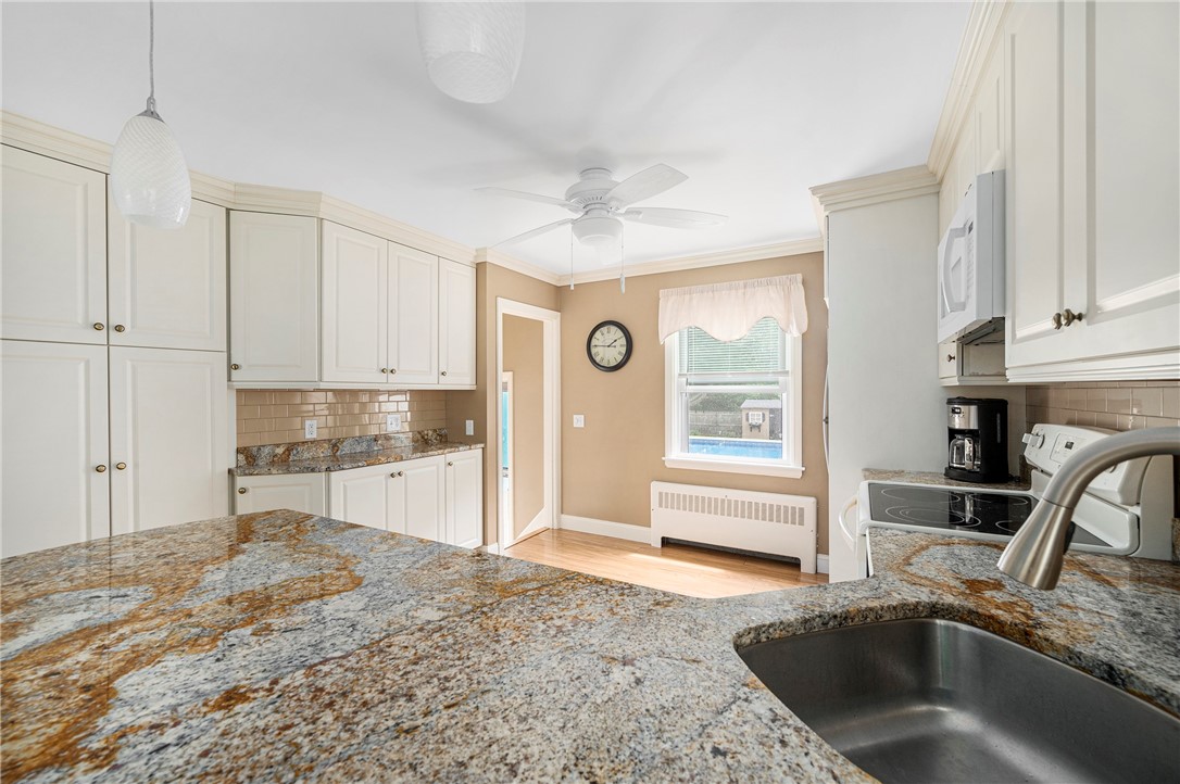 3 Barbara Street Newport, RI 02840 - Photo 10 of 47
