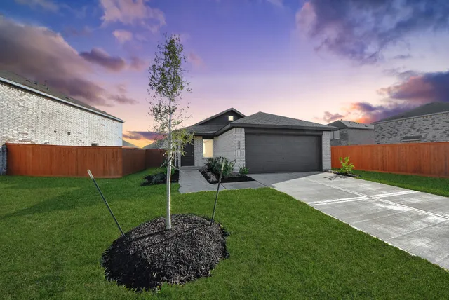 $1,895 | 1031 Garnet Rain Drive, Beasley, TX 77417