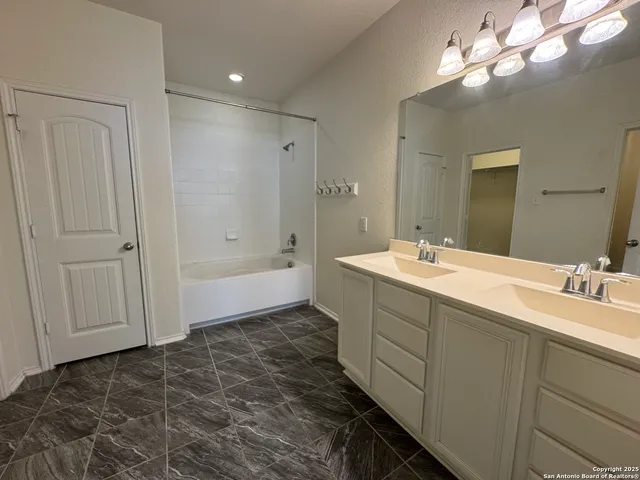 $1,799 | 128 Landmark, Cibolo, TX 78108