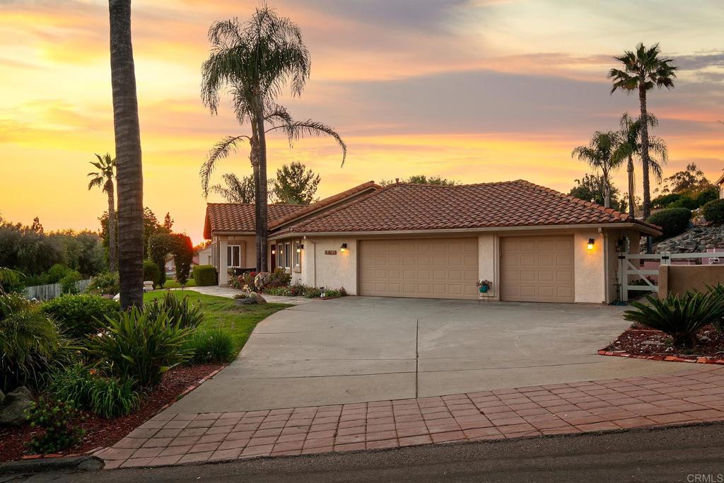 1896 Via Del Torrie Alpine, CA 91901 - Photo 4 of 52