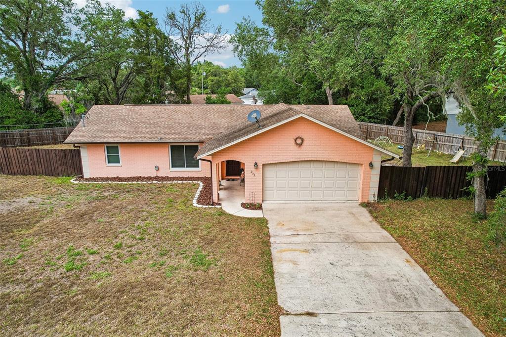 232 Cavalier Avenue Spring Hill, FL 34606 - Photo 4 of 39