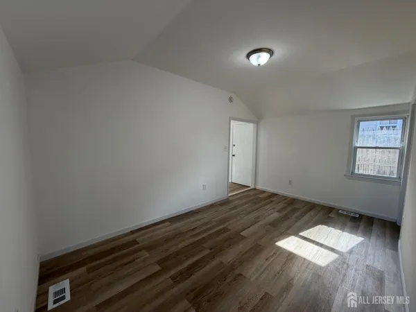 $2,000 | 226 Outlook Boulevard, Keyport, NJ 07735