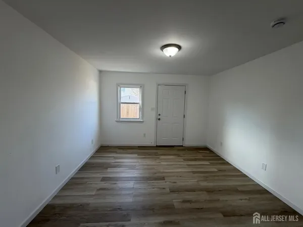 $2,000 | 226 Outlook Boulevard, Keyport, NJ 07735