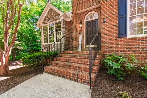 $700,000 | 2721 Glassman Lane, Raleigh, NC 27606