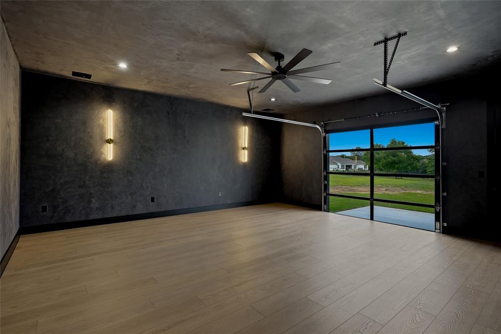 275 Latigo Way Weatherford, TX 76088 - Photo 31 of 39