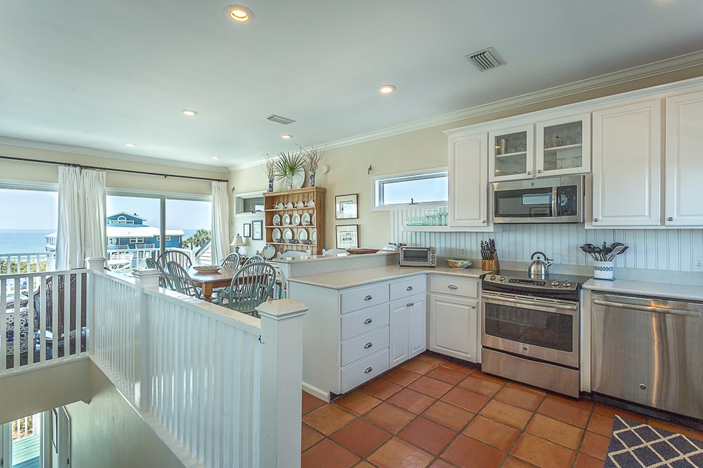 2000 Tarpon Lane Eastpoint, FL 32328 - Photo 10 of 59