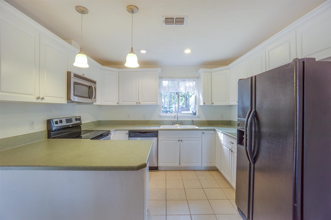 7204 Southwest 17th Place Gainesville, FL 32607 - Photo 2 of 21 Gallery Image 2