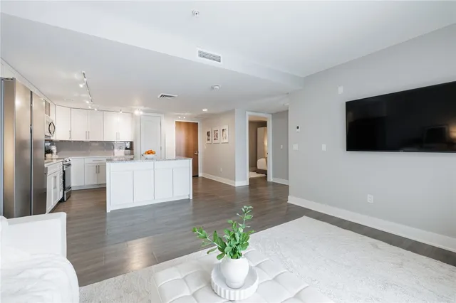 $399,900 | 205 Lakeshore Drive, Unit 502, Canandaigua City, NY 14424