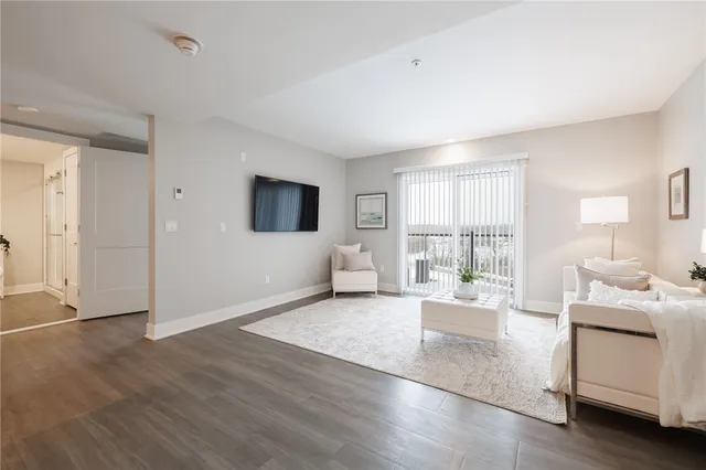 $399,900 | 205 Lakeshore Drive, Unit 502, Canandaigua City, NY 14424