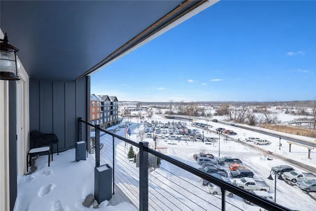 $399,900 | 205 Lakeshore Drive, Unit 502, Canandaigua City, NY 14424