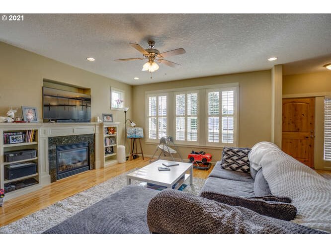 3528 Northeast Franklin Loop Camas, WA 98607 - Photo 14 of 31 Gallery Image 14