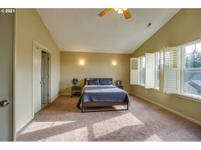 3528 Northeast Franklin Loop Camas, WA 98607 - Photo 19 of 31 Gallery Image 19
