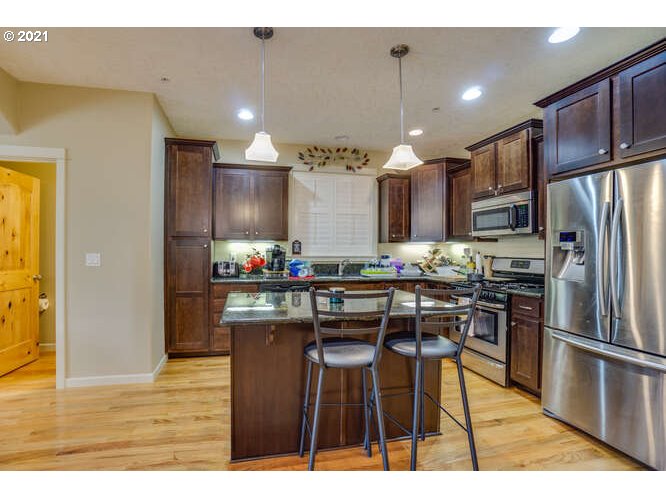 3528 Northeast Franklin Loop Camas, WA 98607 - Photo 10 of 31 Gallery Image 10