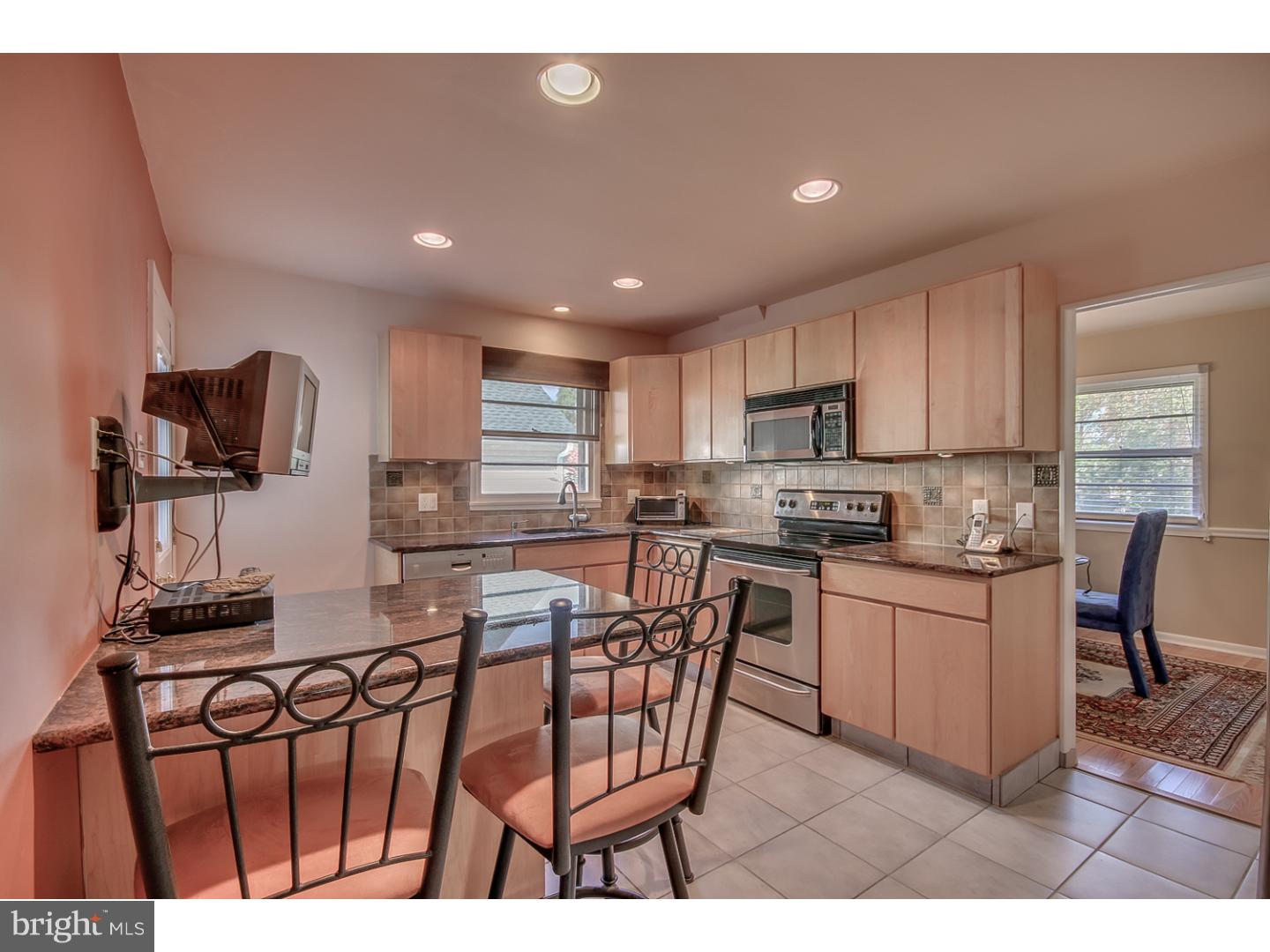 253 Buckboard Road Willow Grove, PA 19090 - Photo 7 of 21 Gallery Image 7