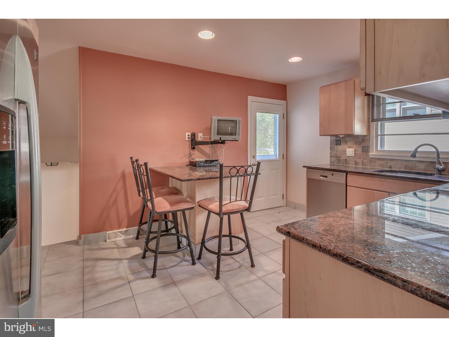 253 Buckboard Road Willow Grove, PA 19090 - Photo 9 of 21 Gallery Image 9