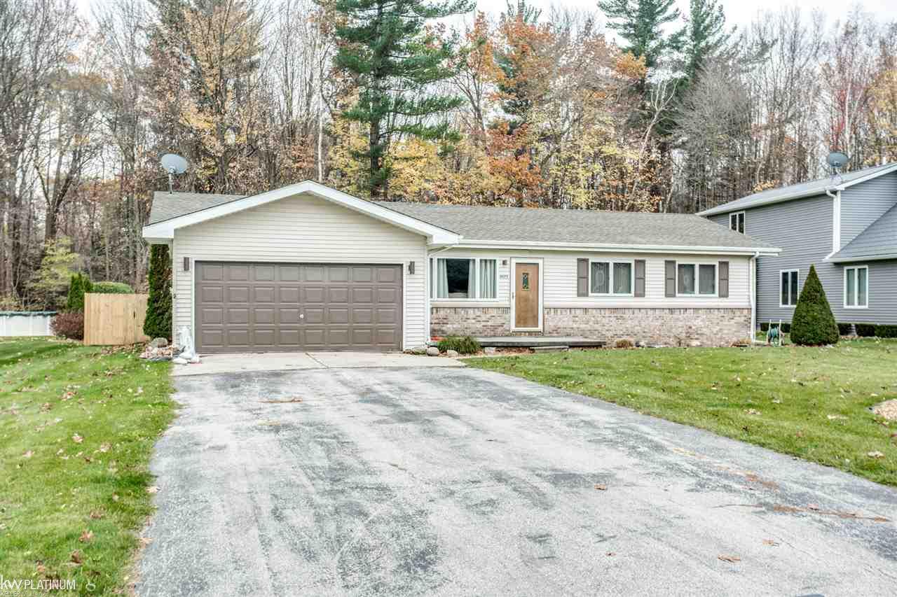 4075 Devonshire Road Fort Gratiot, MI 48059 - Photo 1 of 24 31400121.JPG