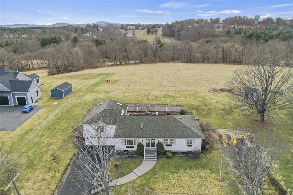 88 Fairview Road Lunenburg, MA 01462 - Photo 2 of 41 Gallery Image 2