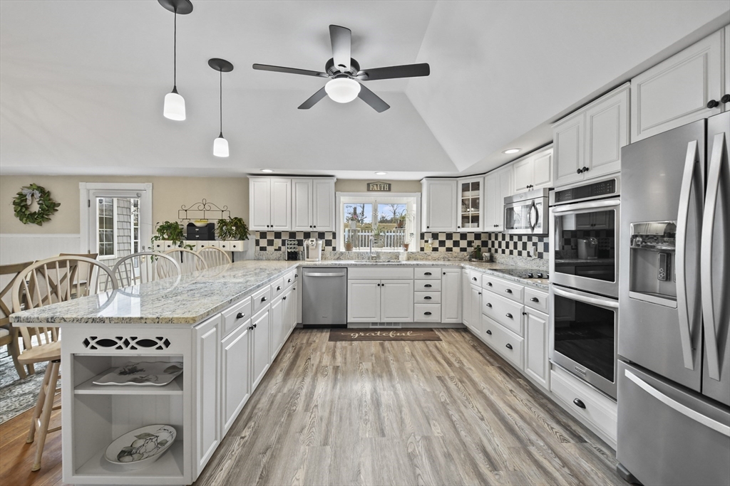 88 Fairview Road Lunenburg, MA 01462 - Photo 4 of 41 Gallery Image 4