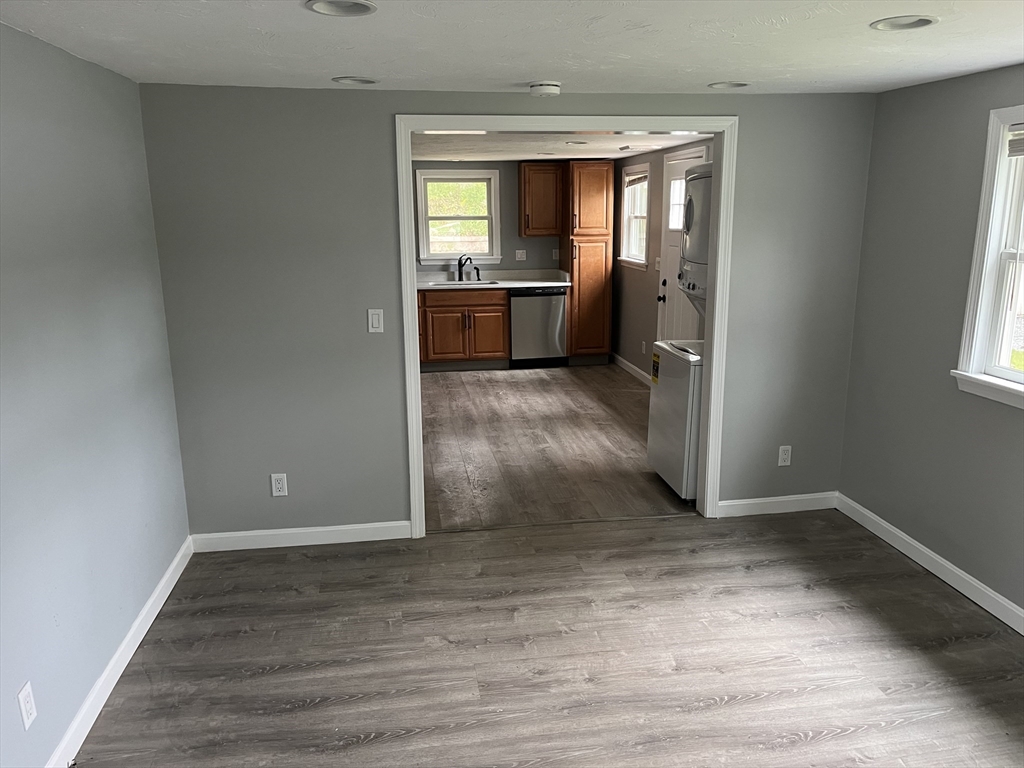 61 Acadia Road Gardner, MA 01440 - Photo 11 of 14 Gallery Image 11