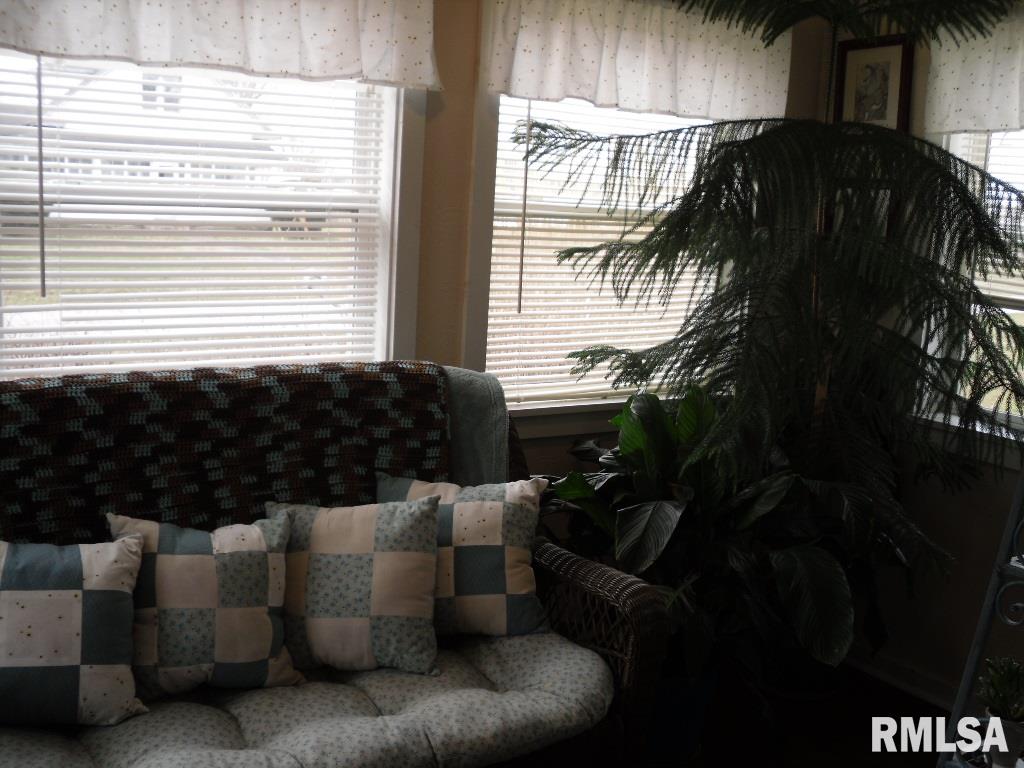 301 Camp Street Iuka, IL 62849 - Photo 20 of 34 Gallery Image 20