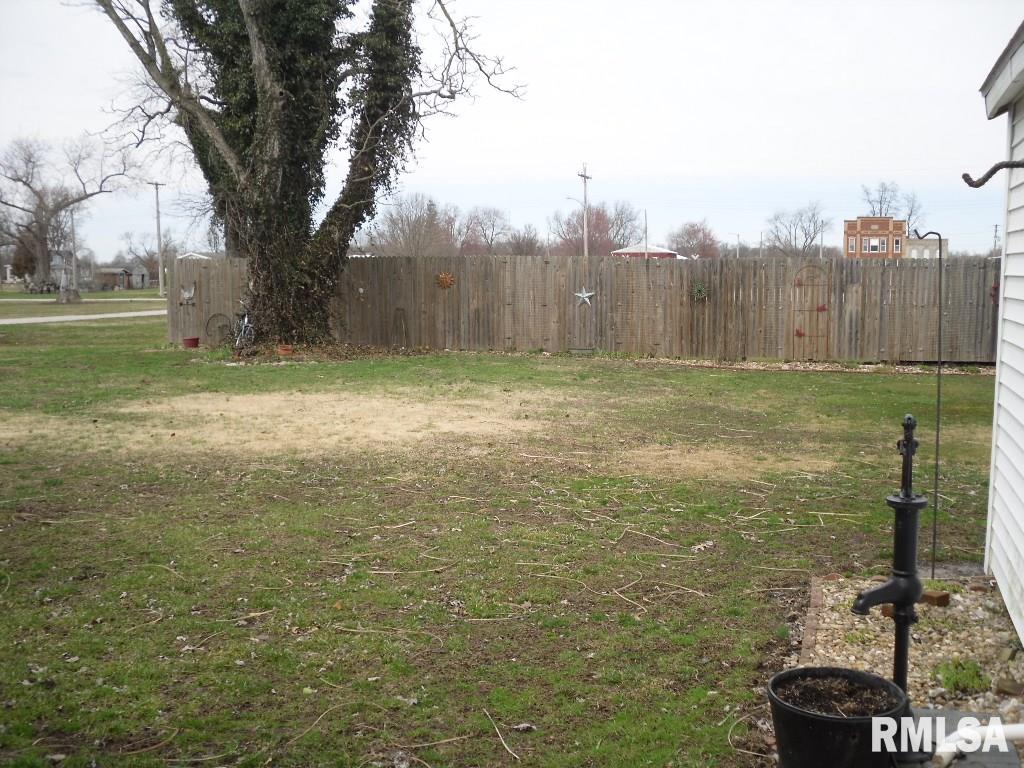 301 Camp Street Iuka, IL 62849 - Photo 10 of 34 Gallery Image 10