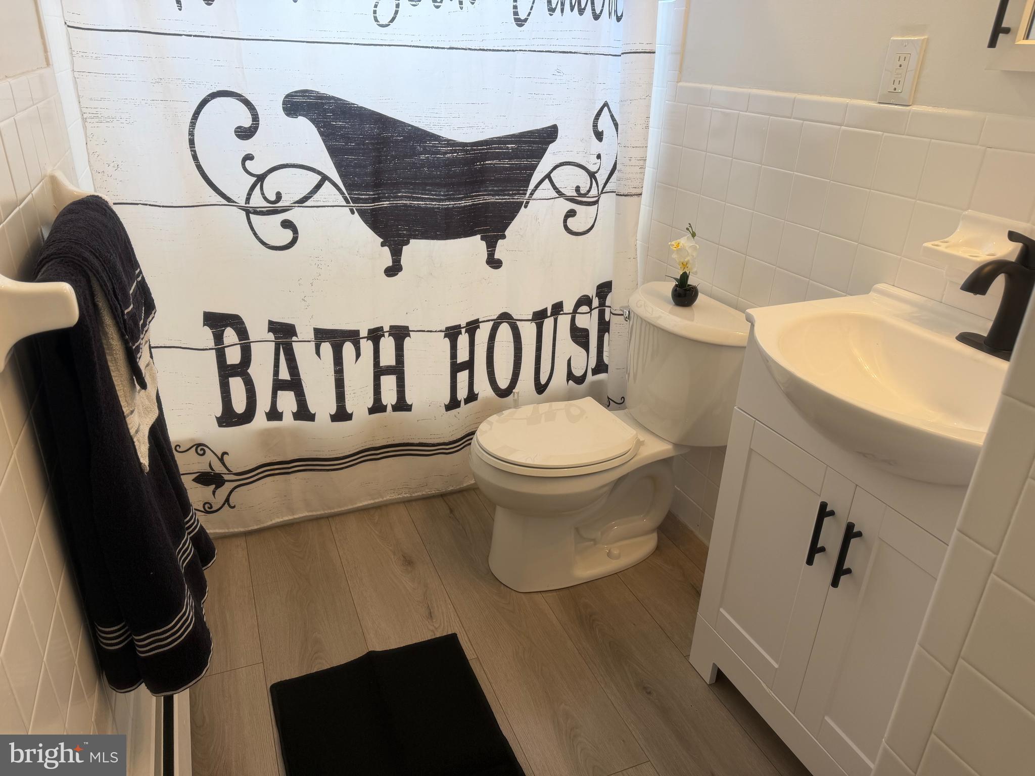 2840 3rd Avenue Upper Chichester, PA 19061 - Photo 7 of 17 Full Bath