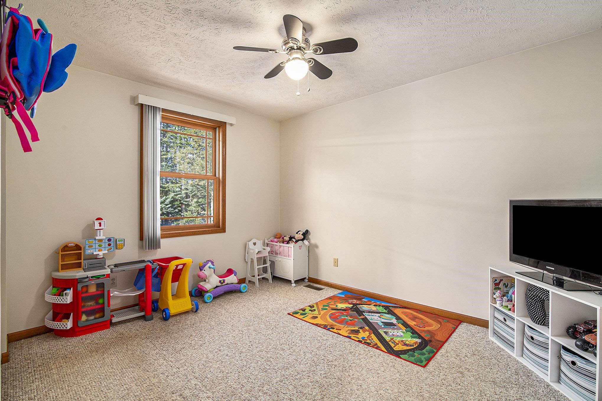 1724 Pine Tree Road Grawn, MI 49637 - Photo 15 of 37