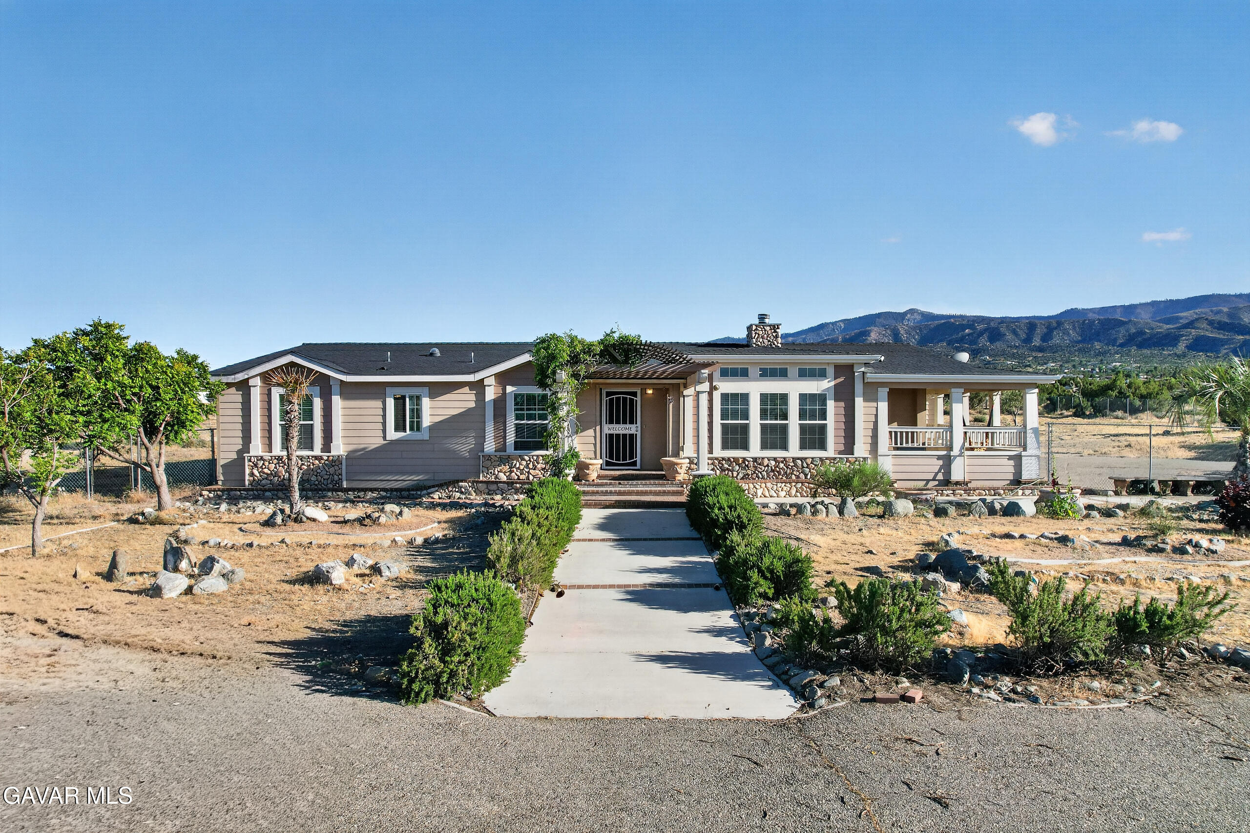 2629 Phelan Road Pinon Hills, CA 92372 - Photo 1 of 54 DJI_0752