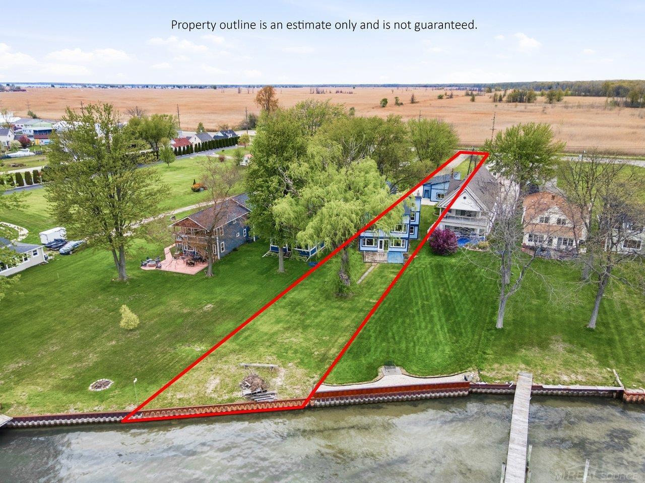 6143 Pointe Tremble Road Algonac, MI 48001 - Photo 12 of 47 50207601-61da0ff1-2884-4023-83ef-43b247fab3dc.JPG