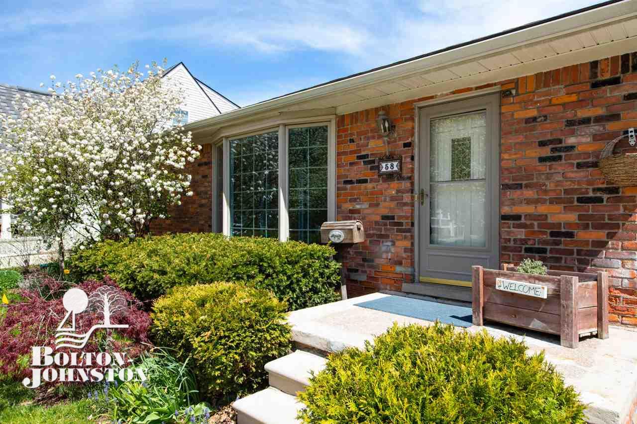 58 Muir Road Grosse Pointe, MI 48236 - Photo 2 of 34 58 Muir